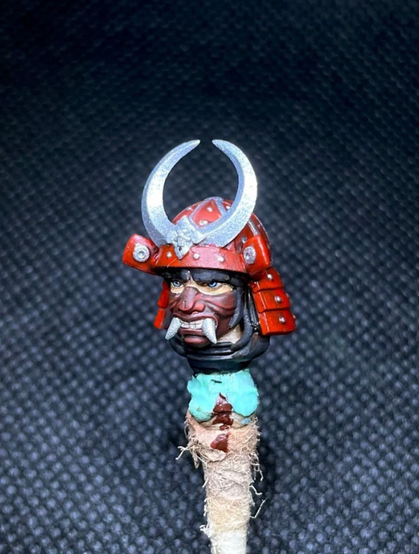 TD-JT-192 Warhammer 40K 1/18 Living Saint Sister of Battle Custom Head Sculpt view 3