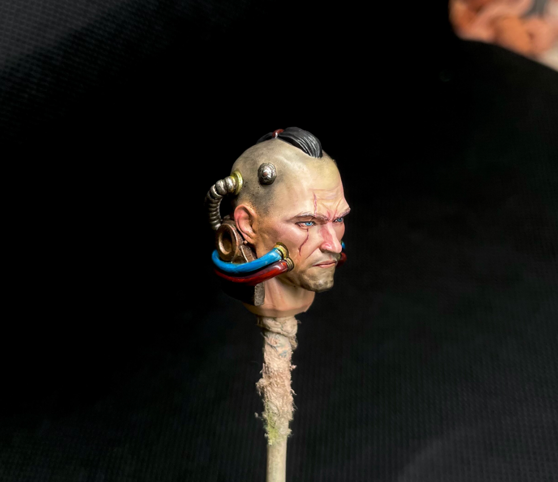 TD-JT-188 Warhammer 40K 1/18 Sister of Battle T Clean and Bloodied Custom Head Sculpt view 2