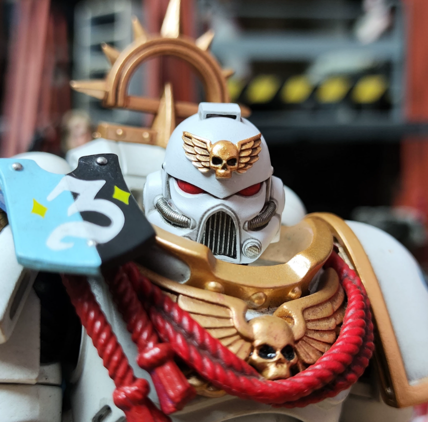 TD-JT-018 暗源战锤 118星际战士白色猪面盔改装头盔头 3.75涂装成品头雕 view 3