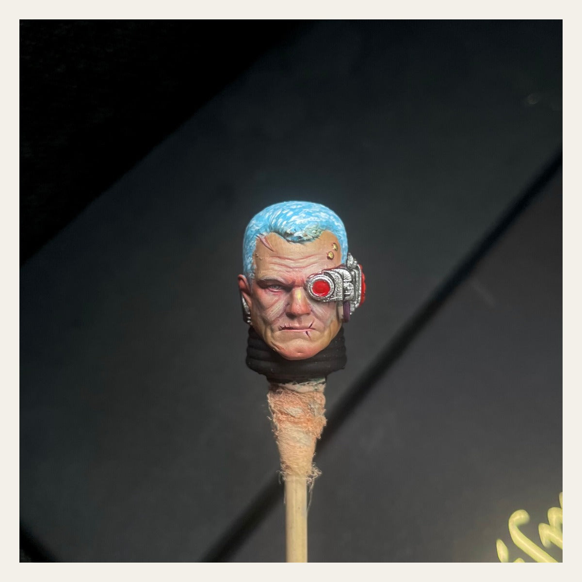 TD-JT-168 Warhammer 40K 1/18 Space Marine Titus Henry Battle-Damaged Custom Head Sculpt front view