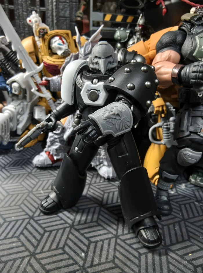 Raven Guard-Inspired Folding and Sliding Claws detail 7