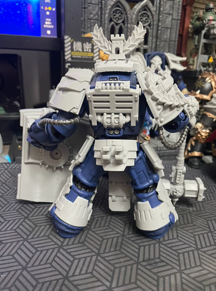Imperial Fists-Inspired 10th-Edition Terminator Conversion Kit detail 6